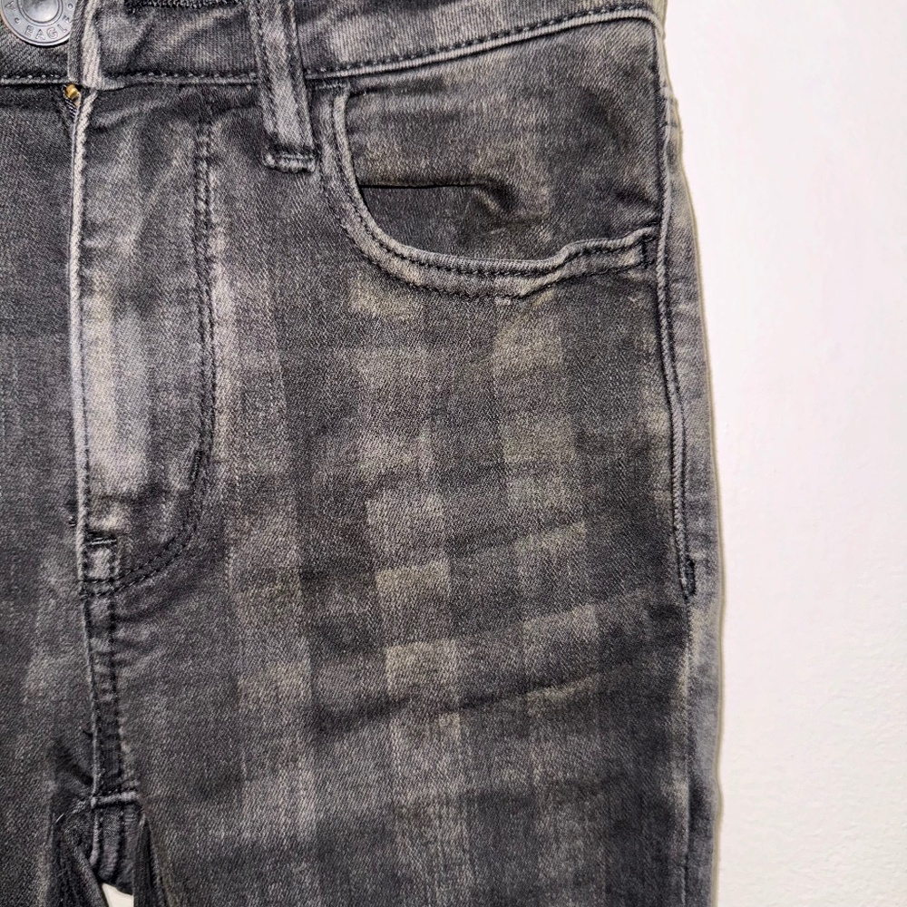 American Eagle sz2reg Slim Stretchy Black Stripped Frayed Ankle Jeans